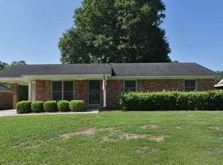 2002 Acker Dr, Albany, GA 31707