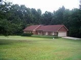 1530 Pete Dickens Rd, Bogart, GA 30648