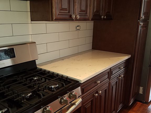 2nd image of 1510 Bayview Ave #1
