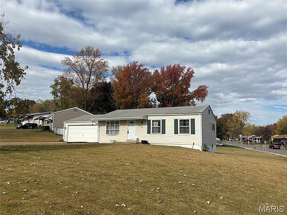 4th image of 1823 Hudson Rd