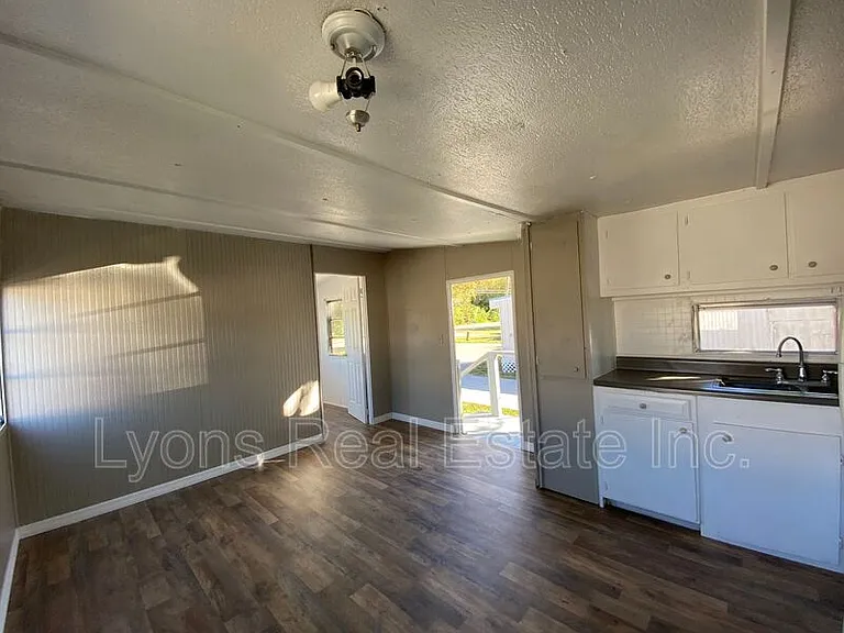 4900 Tice St #5 — Photo 18