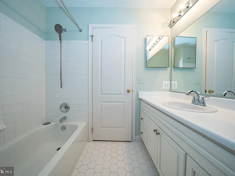 234 Lookout Pl — Photo 21
