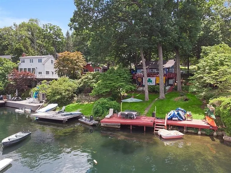 137 Lakeview Ave — Photo 26
