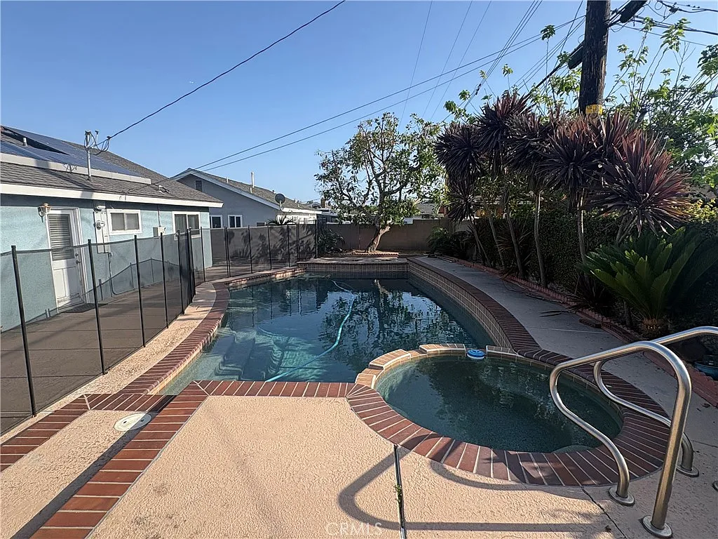Building Photo - 17671 Wrightwood Ln