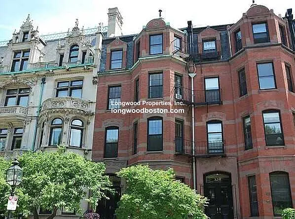 Commonwealth Ave — Photo 17