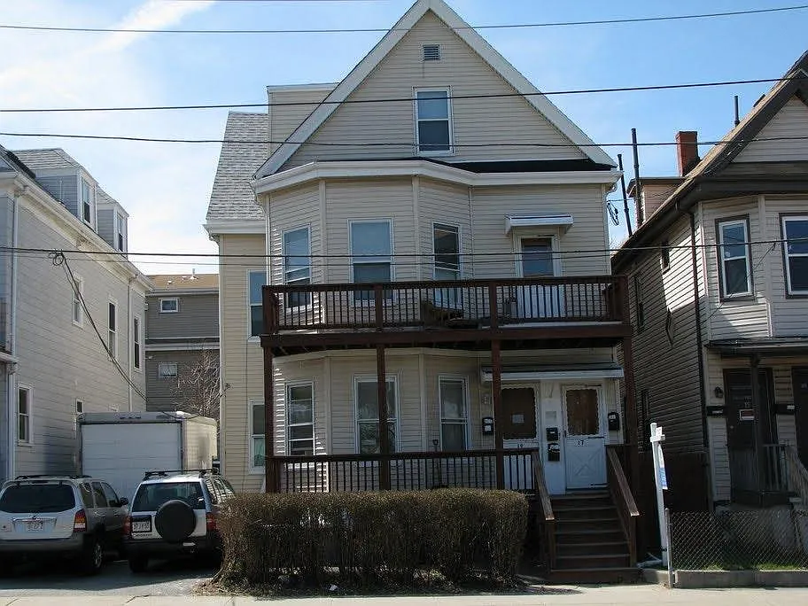17 Medford Street — Photo 2