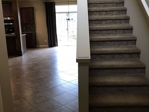 4th image of 4513 NE 91st Way