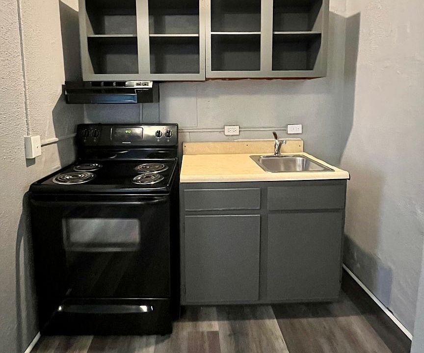 1st image of 2207 Jones St APT 312