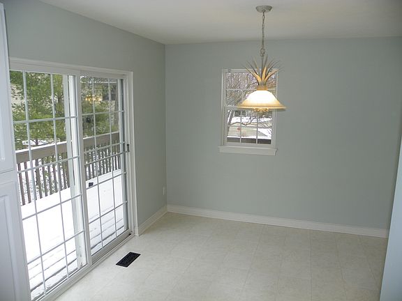 4th image of 3727 Burgundy Bay Blvd W