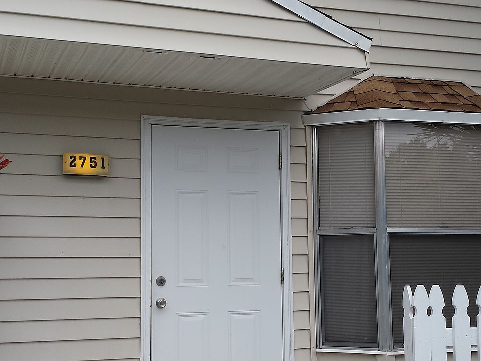 1st image of 2751 NE 15th St #2751