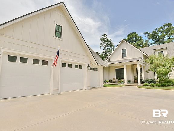 3rd image of 319 Crane Pl