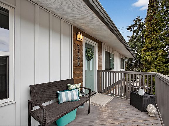 3rd image of 2490 Sexsmith Rd