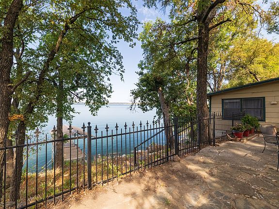 4th image of 1009 Mesquite Point
