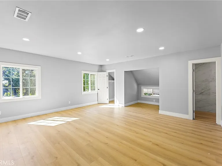 379 Buena Loma St — Photo 23