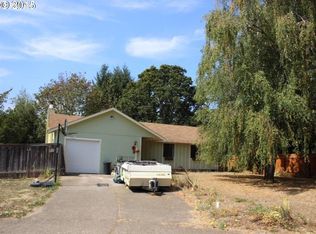 69 N Everly St, Lowell, OR 97452
