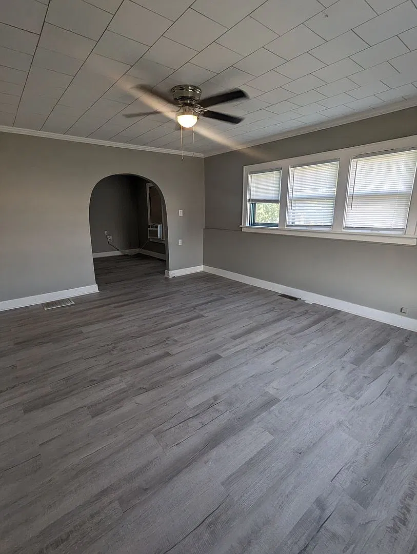 Cumberland Square Apartments — Photo 3