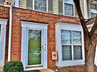 21827 Baldwin Sq, Sterling, VA 20164