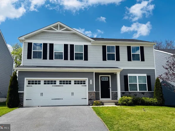 213 Pickett St, Taneytown, MD 21787