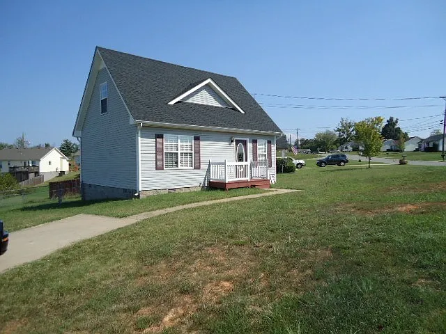 2900 Core Dr — Photo 1