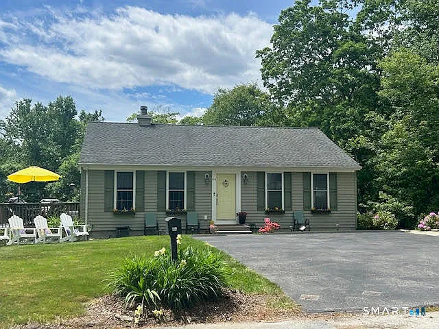 64 Edge Hill Rd E — Photo 2