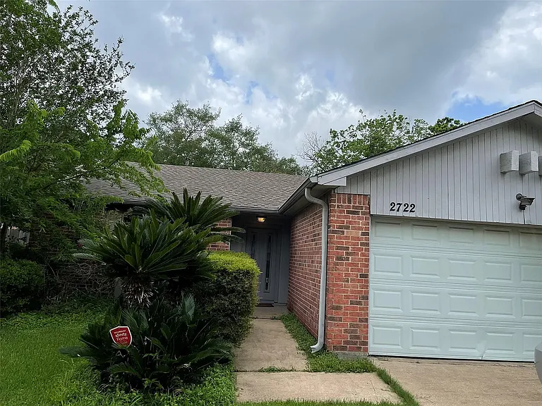 2722 Old Fort Rd — Photo 3
