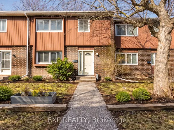 121 University Ave E #102, Waterloo, ON N2J 4J1