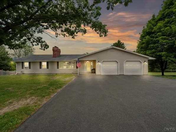 4397 Limeledge Rd, Marcellus, NY 13108
