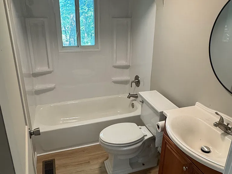 218 E Euclid Ave — Photo 17