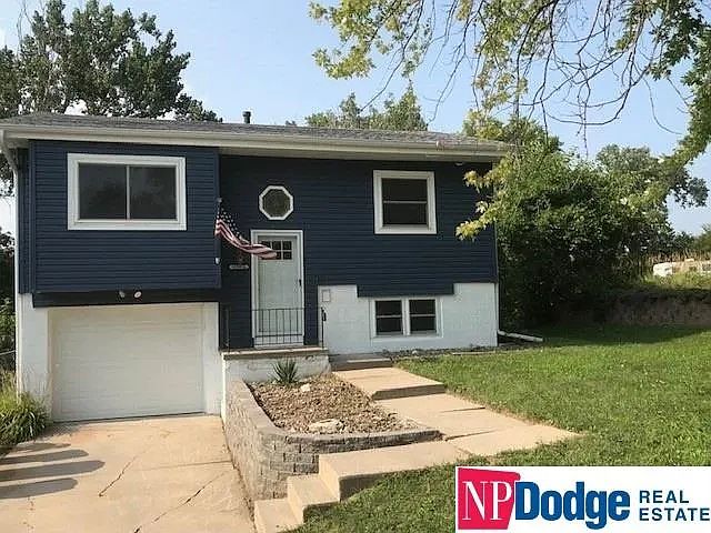 1st image of 2702 Bryan Ave