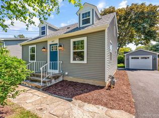 357 S Lake St, Grayslake, IL