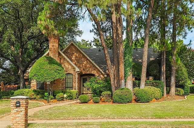 1st image of 3609 Brookside Dr