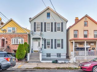 25 W 10th St, Bayonne, NJ 07002
