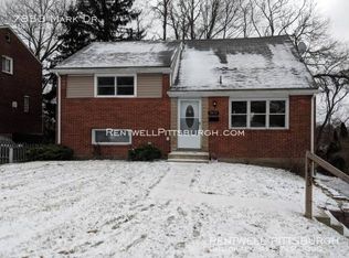 7853 Mark Dr, Verona, PA