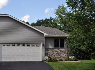 30339 Newlander Trl, Lindstrom, MN 55045