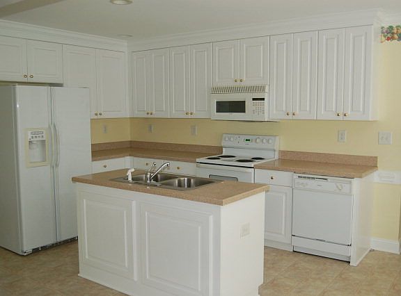 2nd image of 8117 Craig Ct