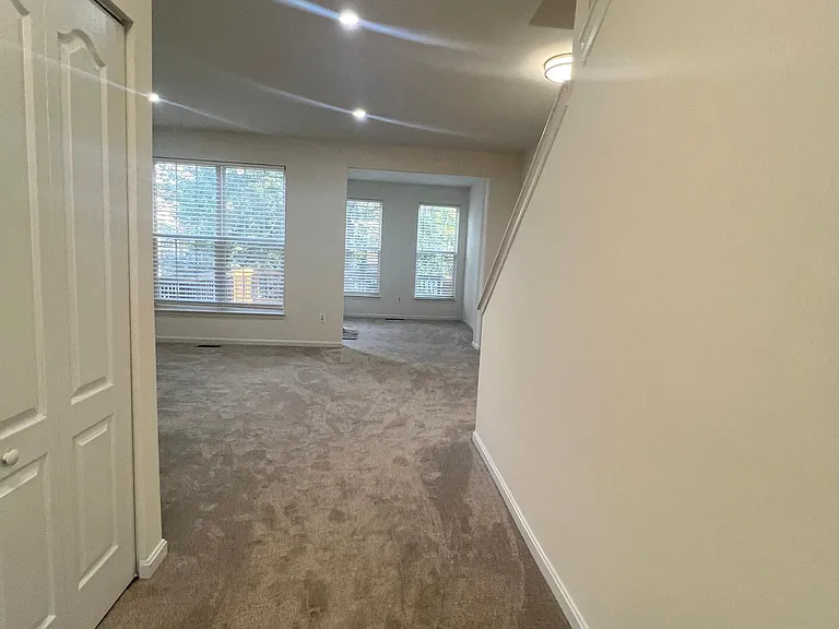 13129 Park Crescent Cir — Photo 21