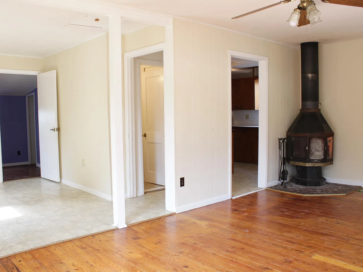 1 bed, 900 sqft, $1,200 — Photo 4