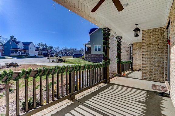 3rd image of 106 Palladium Ct
