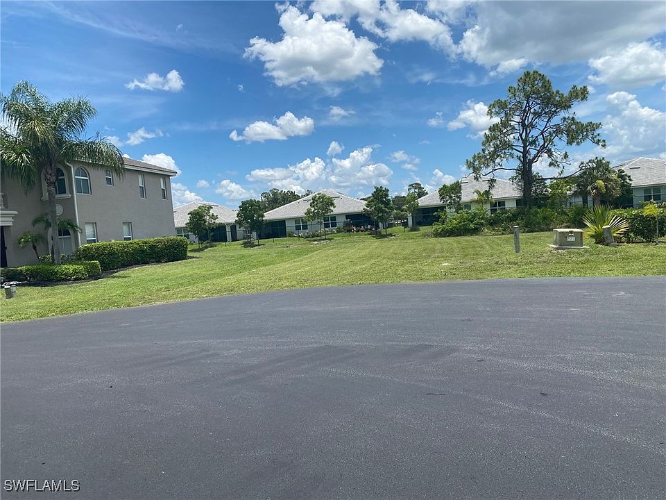2nd image of 9953 Springlake Cir