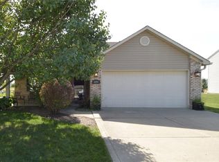1099 Spring Meadow Ct, Franklin, IN 46131