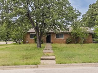 1200 Desiree Ln, Hurst, TX 76053