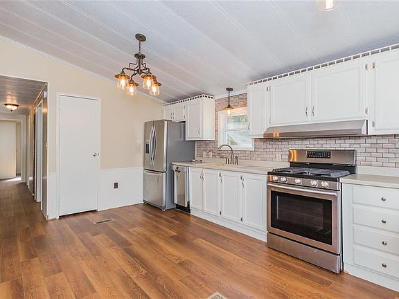 2nd image of 107 Woodward Dr