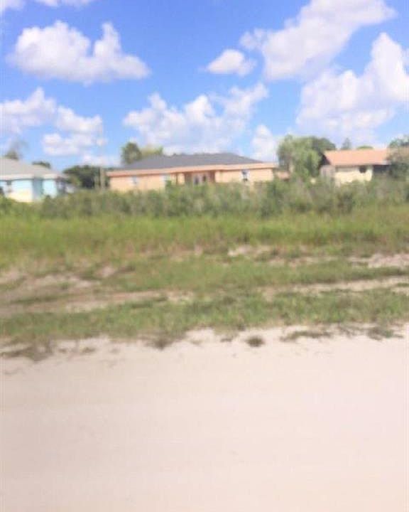 2nd image of 278 N Mandan Rd