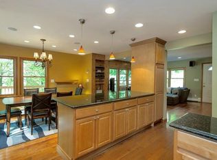 170 Lake Shore Dr, Pleasantville, NY 10570