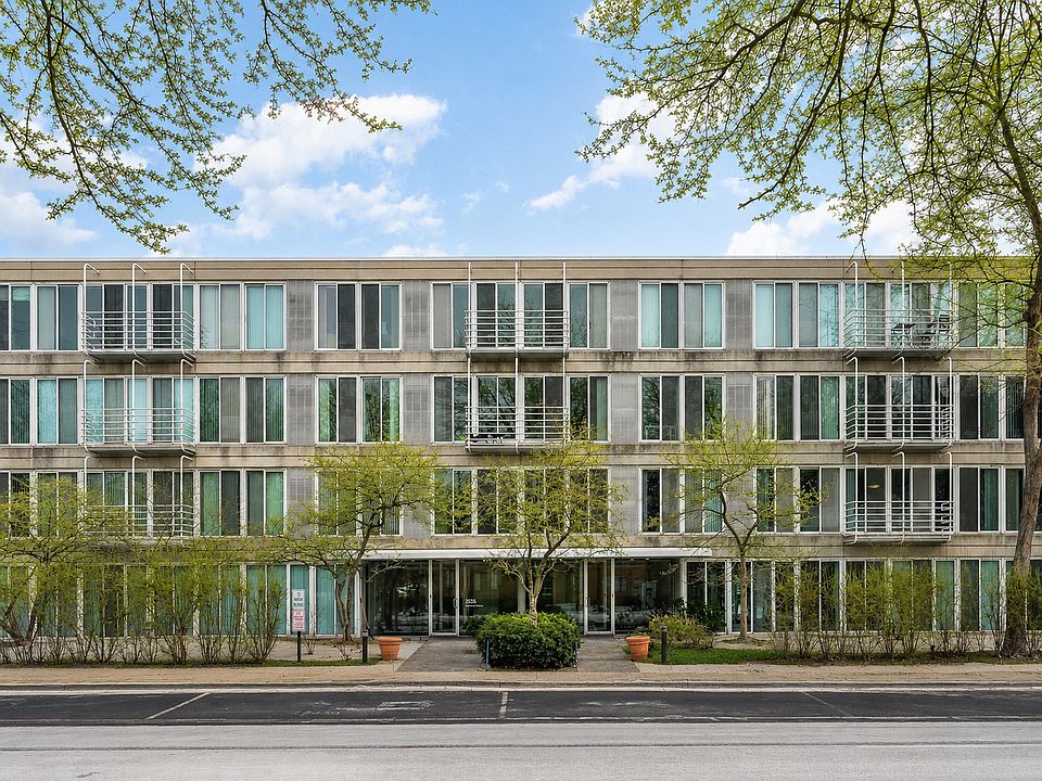 1st image of 2555 Gross Point Rd APT 202