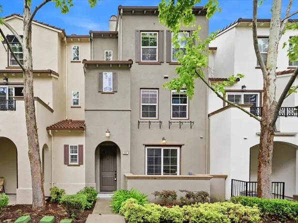 492 Kahlo St, Mountain View, CA 94041