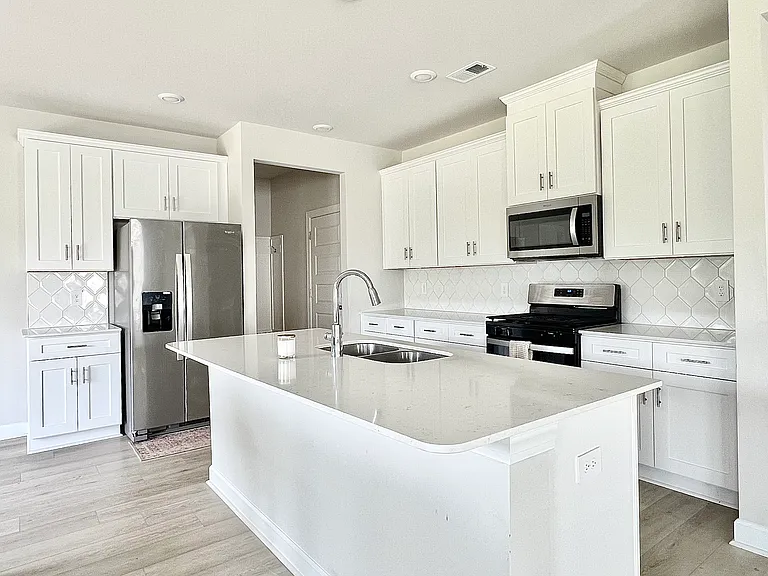 561 Cozy Bluff Rd — Photo 6