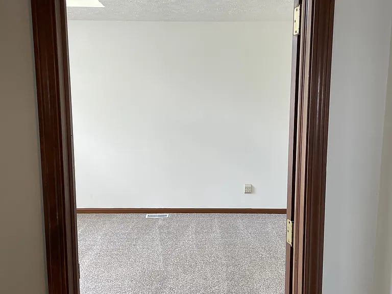 7520 Liquori Ct — Photo 31