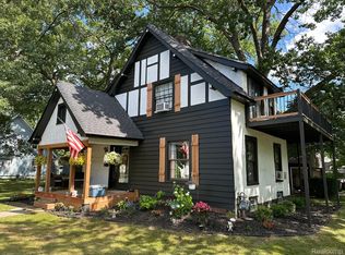 838 Jenkinson St, Port Huron, MI 48060