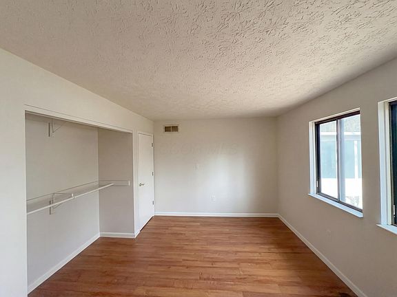 4th image of 6628 Brock St